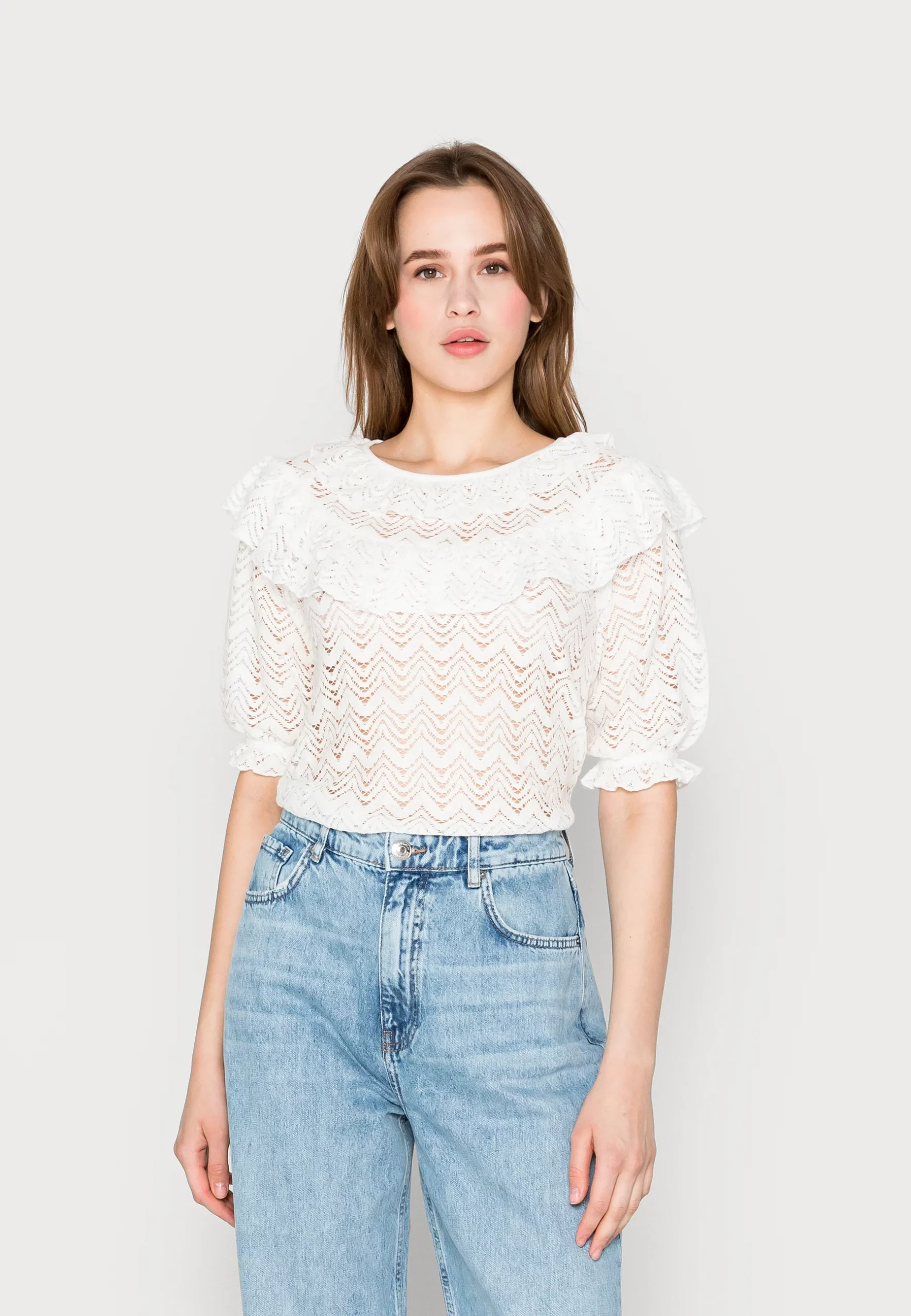 Blouse parnika B Young – Image 2