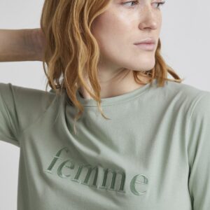 Tee-shirt brodé femme