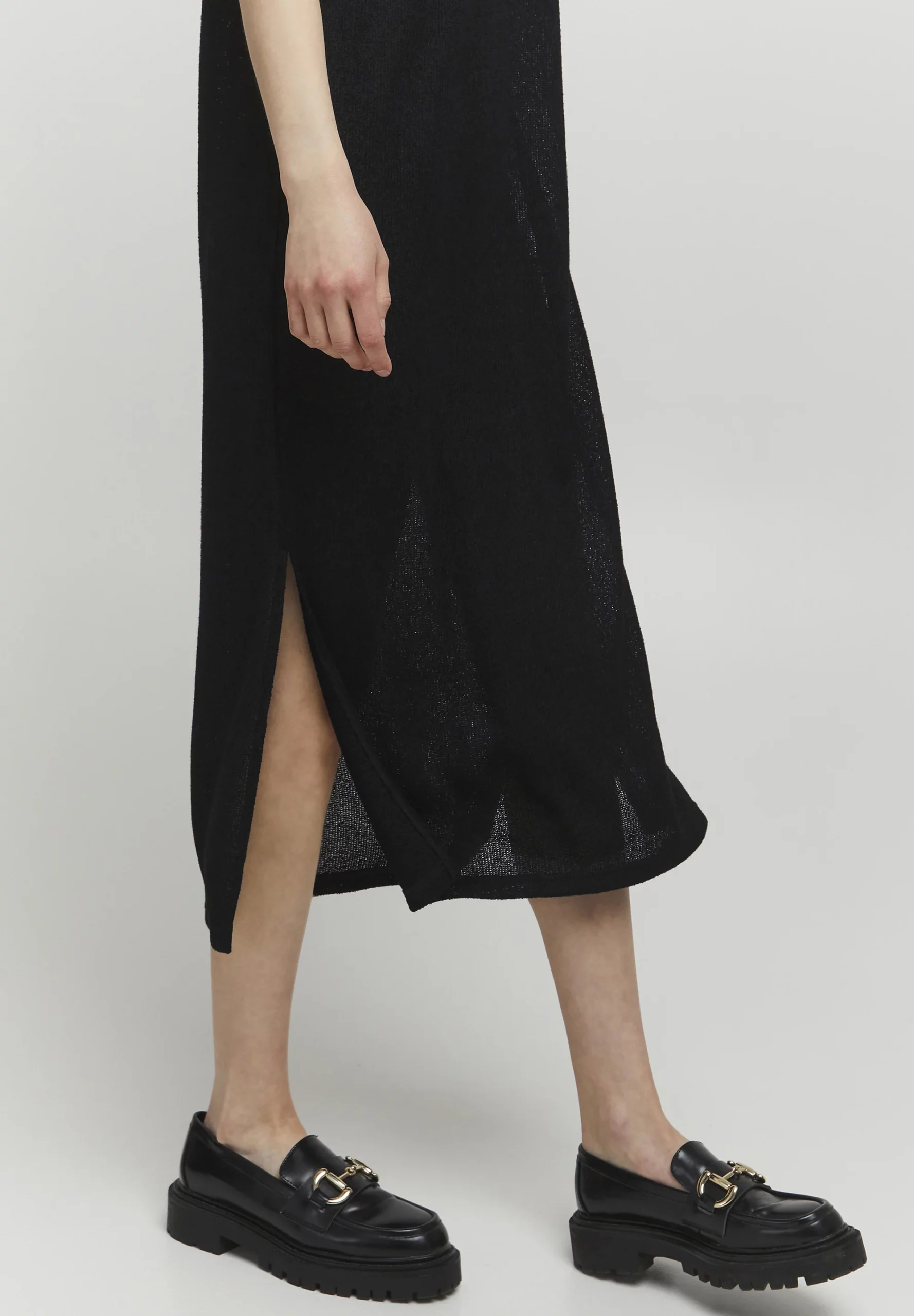 Robe pull noire sans manches – Image 3